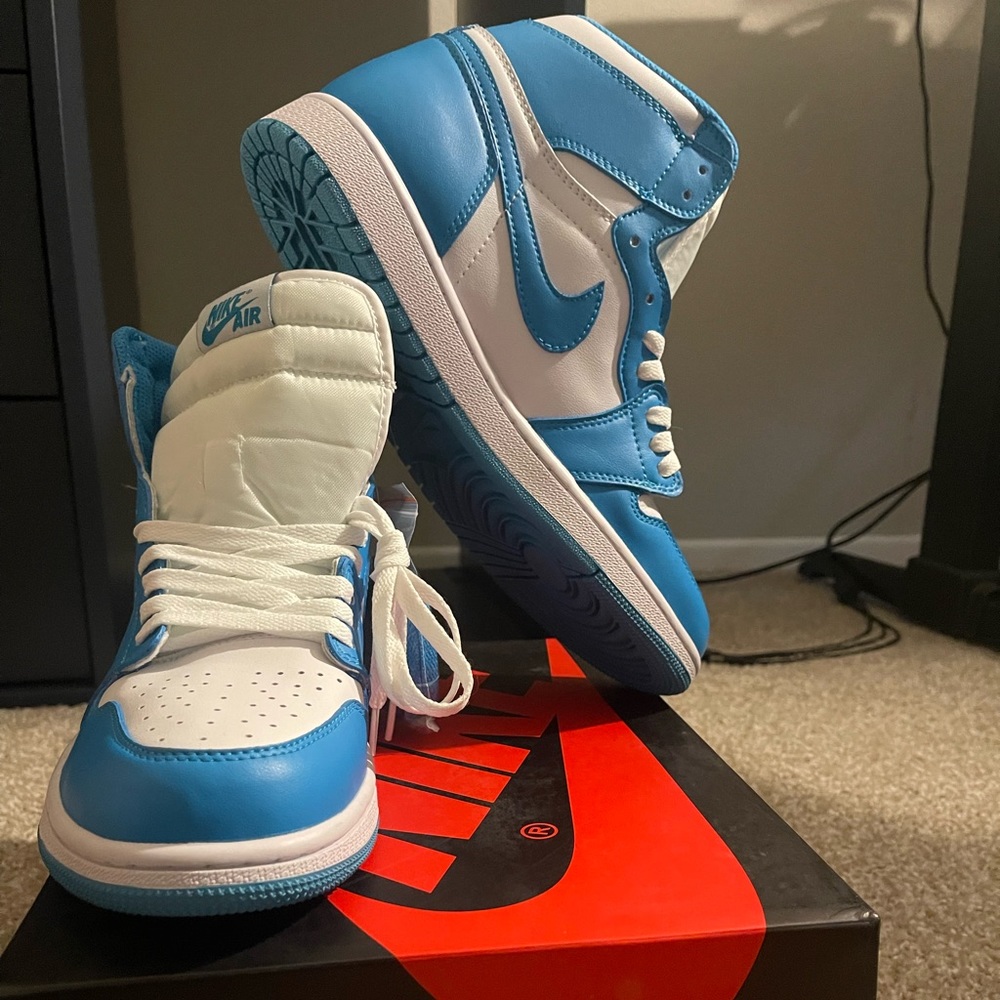 (Sold) AIR JORDAN 1 RETRO HIGH OG 'UNC’